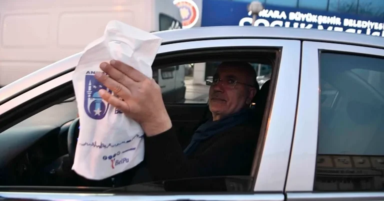 Başkentte moto kuryeli iftar desteği