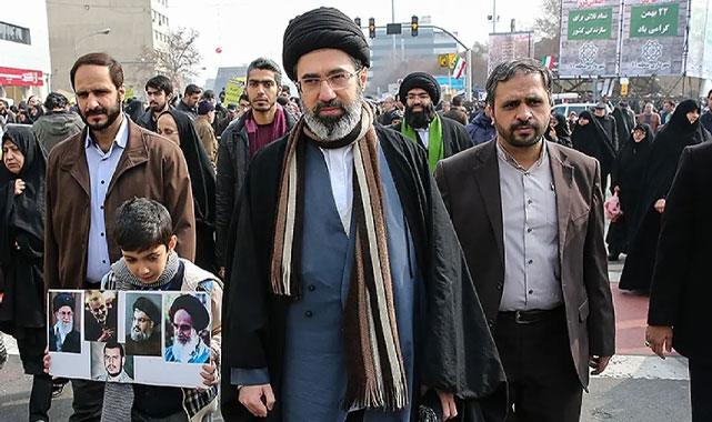 Batı Basını İran’ın Geleceğini Tartışıyor