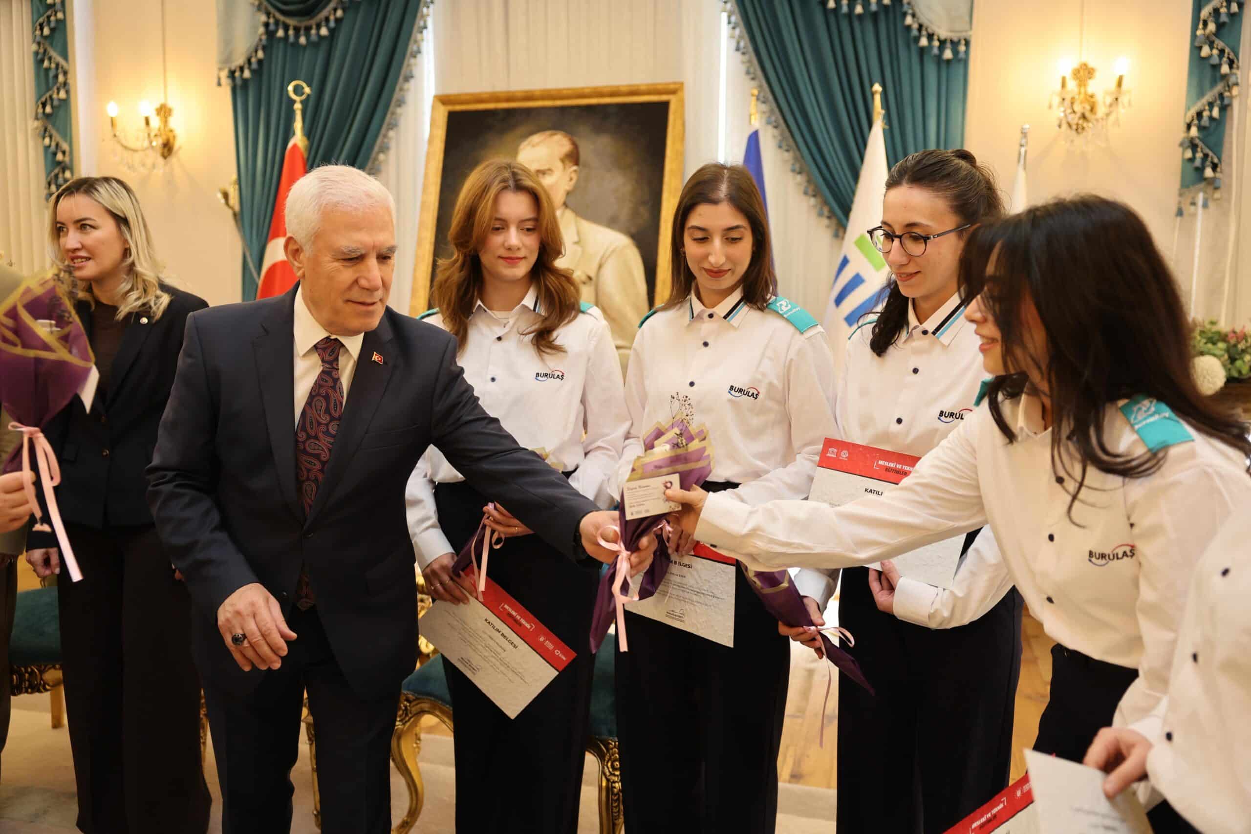 Bursa’da Raylar Kadınlara Emanet