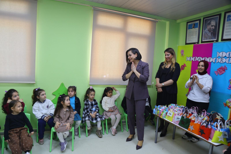 İzmir Karabağlar Belediyesi bayramlaştı