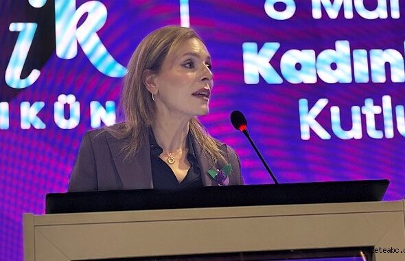 Kadınlar Günü’nde Güçlü Mesajlar