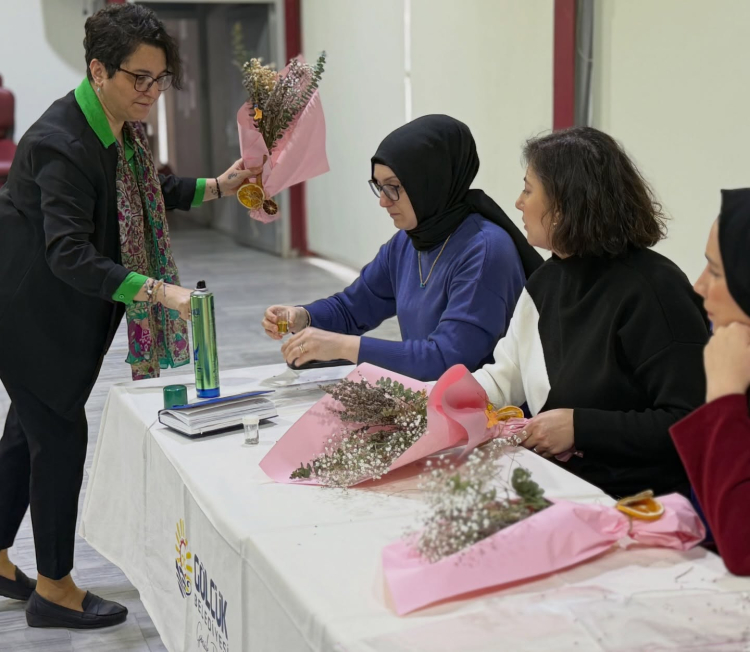 Kocaeli Gölcük’te sanat çiçek açtı