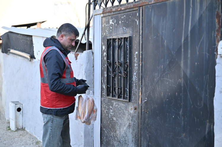 Manisa'nın dayanışma ruhu tüm şehre yayılıyor