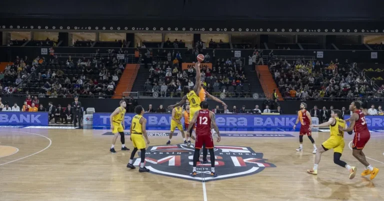 MSK, Galatasaray'ı 114-76 mağlup etti