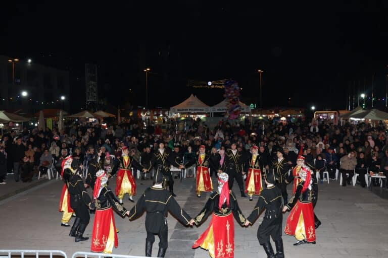 Nilüfer Ramazan Sokağı Artvinlilerle Şenlendi