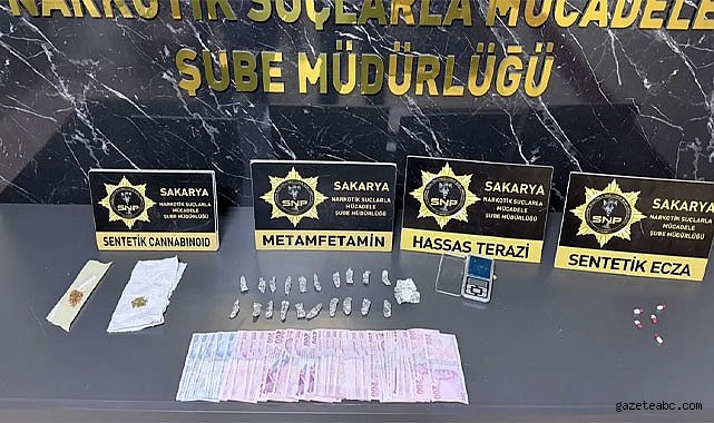 Sakarya Polisi Zehir Tacirlerini Çökertti