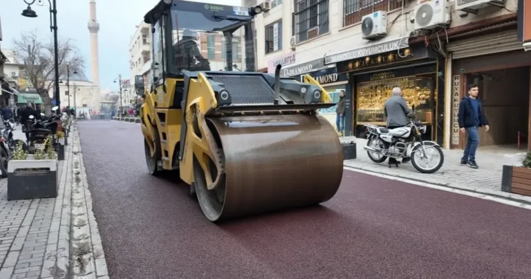 Şanlıurfa caddelerine renkli asfalt